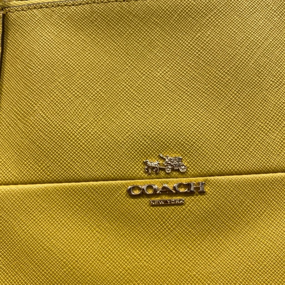 Coach shoulder cross body bag - Picture 2 of 5